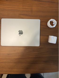 MacBook Air M4 16 GB Ram 256 GB Storage Sky Blue 13 inch
