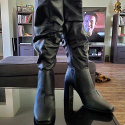 Boots Size 9
