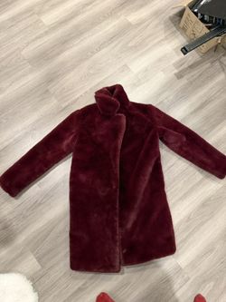 Forever 21 Men Burgundy Faux Fur Coat – Size S 