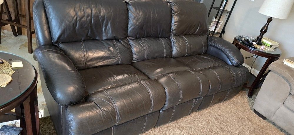 Leather sofa Recliner 