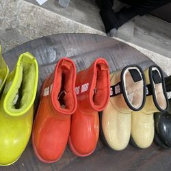 UGG BUNDLE SIZE 7 