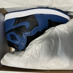 DS - Retro 1 Jordan Marina Blue Sz8.5