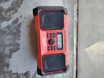 Milwaukee 18 volt radio