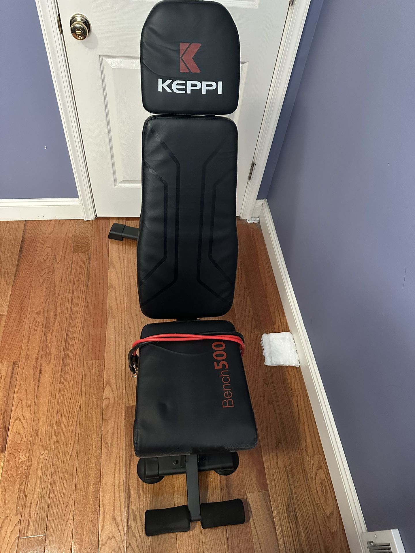 Weight Bench with resistance bands included