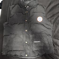 Canada Goose Slim-Fit Vest