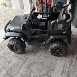 Power wheels 2 Seater Jeep 