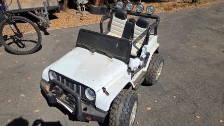 Free Magic Car jeep running but needs work