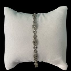 10kt White Gold Fancy Link Bracelet 