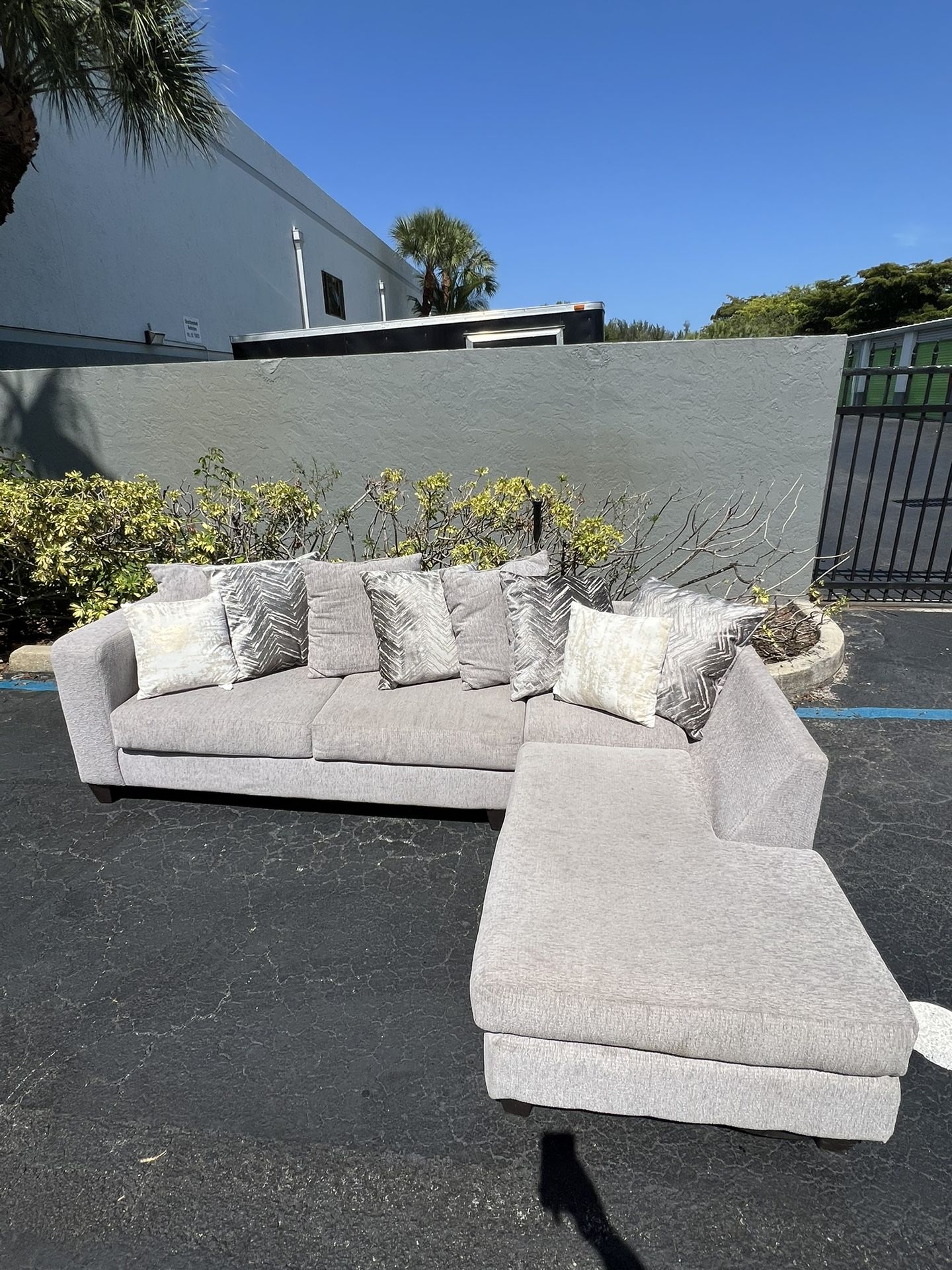 Beautiful Grey Gray Fabric Upholstery L Sectional Living Room Set Modern Contemporary Couch Sofa