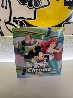 2025 Topps Chrome Disney Trading Cards Box