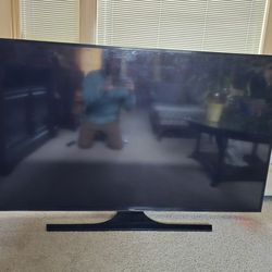 65" Samsung 4K UHD TV / Model #UN65JU6500F / WITH OR WITHOUT TV STAND