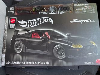 Hot Wheels Mattel Brick Shop '94 Toyota Supra MKIV Building Set
