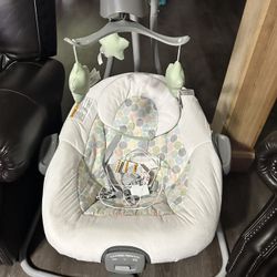 Graco Baby Swing 