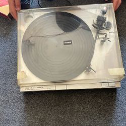 Studio Standard By Finger Semi AutomáticTurn Table 