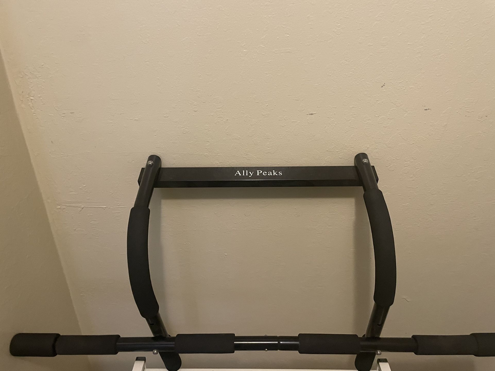 Ally Peaks Doorway Pull-Up Bar – Sturdy and Adjustable
