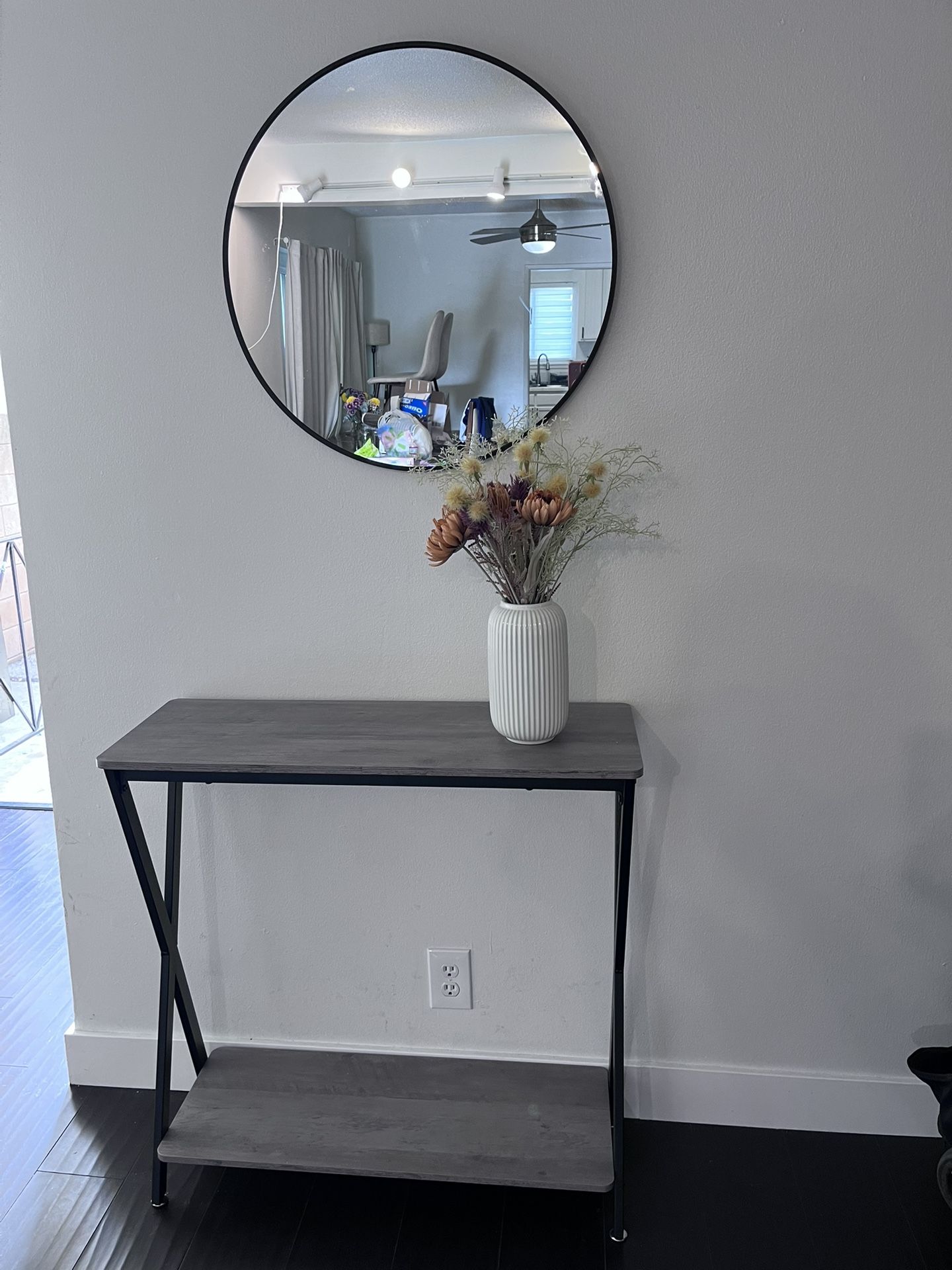 Entrance Table