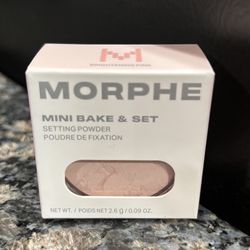 NEW MORPHE MINI BAKE & SET SETTING POWDER IN BRIGHTENING PINK $5!!