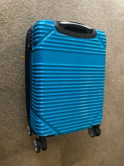 Medium size luggage travel suitcase