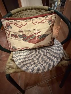 Angel and cat Decorative pillows