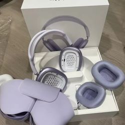 Apple Airpod Max And AP4s