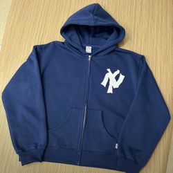 akimbo blue hoodie