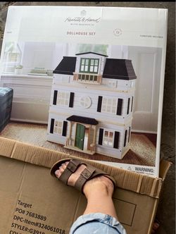 Hearth & Hand with Magnolia Wood Dollhouse Set