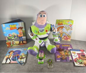Toy Story Buzz Lightyear Bundle – Books, Plush & Figures