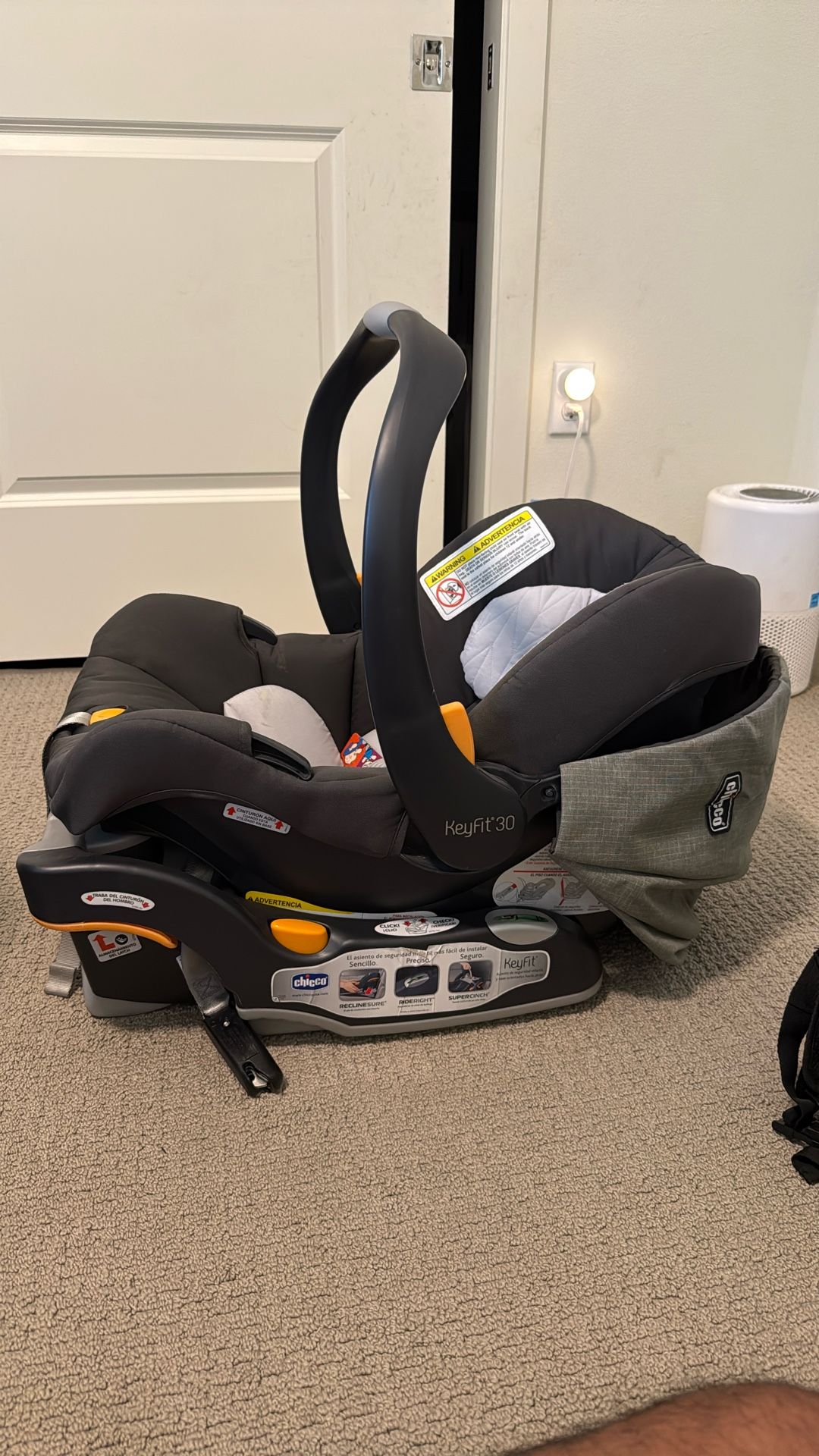 Chicco Infant Car Seat