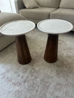 2 Accent Tables