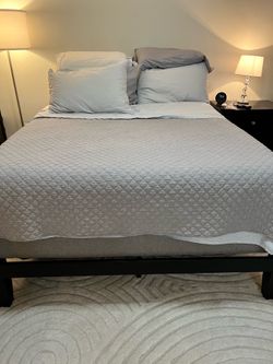 Queen size bed frame, 6 drawer dresser with nightstand