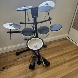 Electric Drums Set . Almost Brand New 