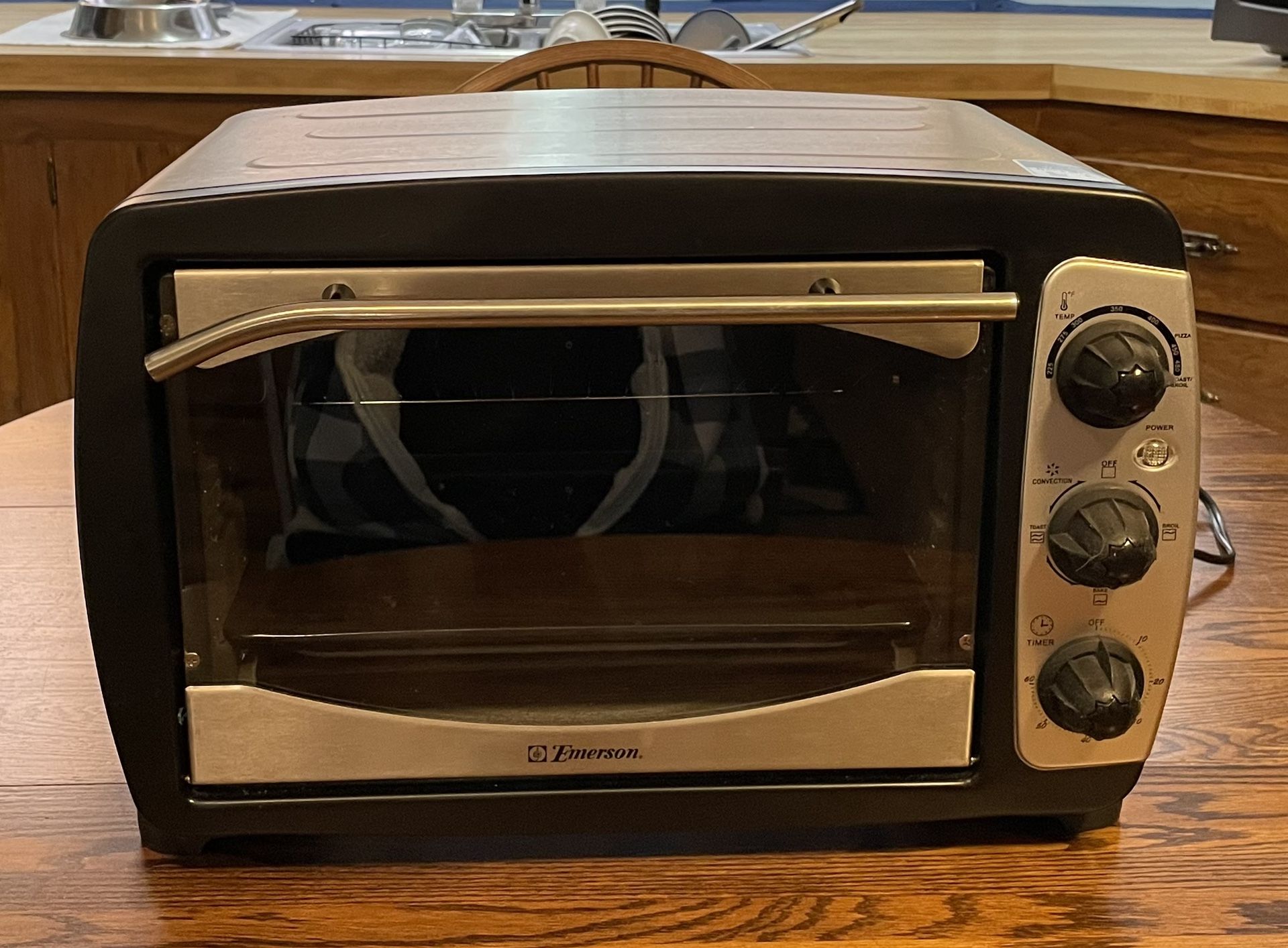 Emerson 0.8 cu. ft. Stainless Steel Countertop Toaster Oven for