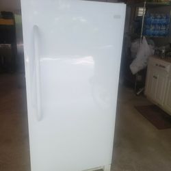 Frigidaire Freezer 13.8 Cubic Feet