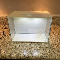 5 Gallon Micro Freshwater/ Saltwater Tank With Built In Lights 