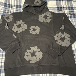 🔥 Denim Tears Cotton Wreath Hoodie – Black (Size L) – Brand New 🔥
