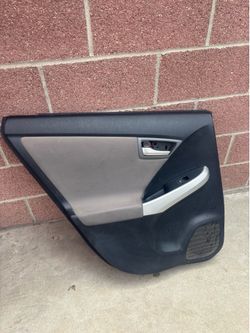 REAR LEFT DRIVER SIDE DOOR PANEL 2010-2015 TOYOTA PRIUS 3ER GENERATION