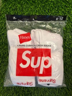 Supreme x Hanes Cushion Crew Socks 4-Pack