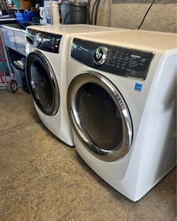 Electrolux washer and electric dryer