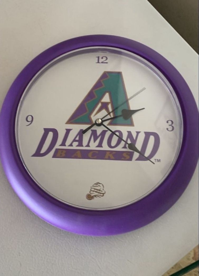 Rare Vintage Arizona Diamondbacks 10” Clock