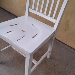 White Barnhouse Rustic Chair Like New 