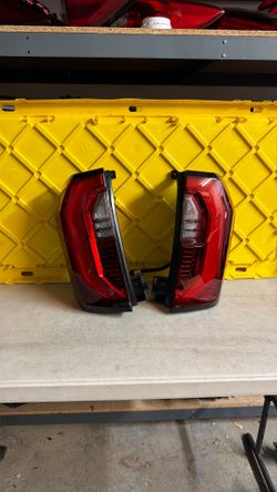 2025 GMC YUKON LEFT RIGHT SIDE TAIL LIGHT NEW OEM