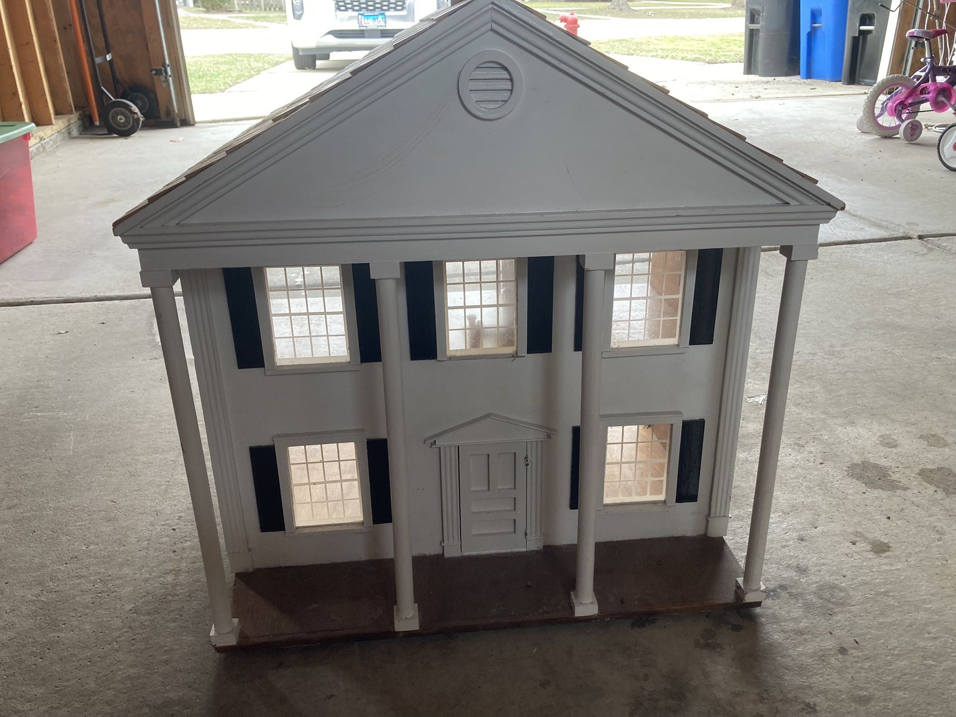 Barbie Dream House Doll house 3-Story With Furniture, Dolls And Accessories  100+ for Sale in Chicago, IL - OfferUp