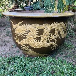 Chinese Dragon Pot