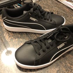 Woman’s Puma Soft Foam Size 8 Brand New Shoes Black