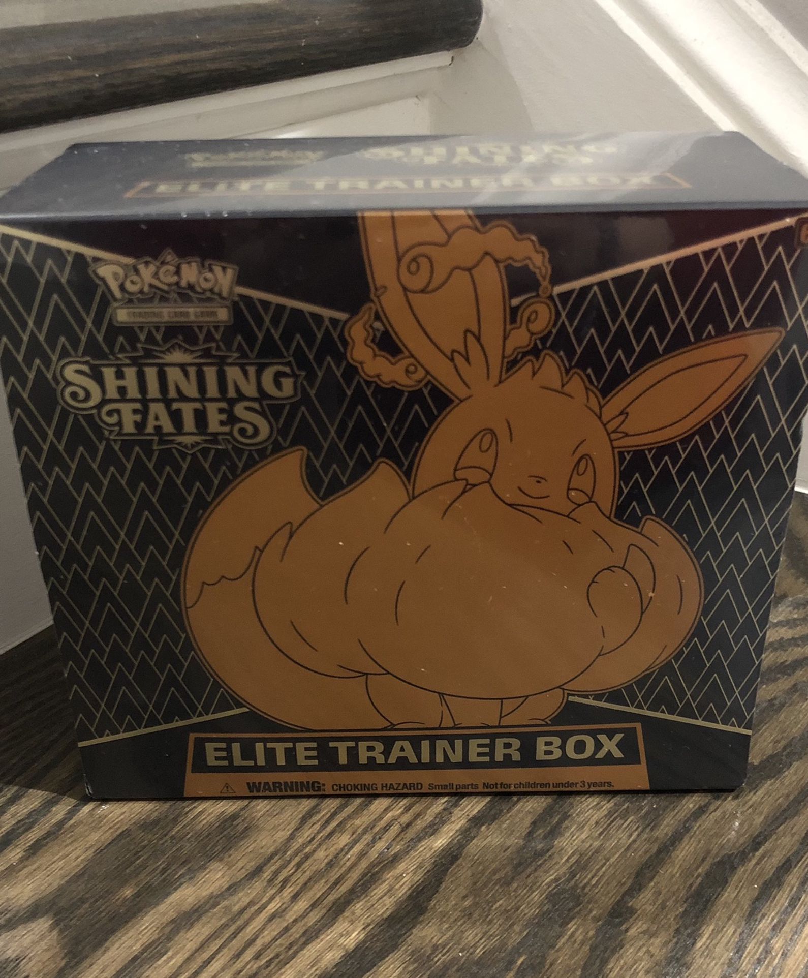Pokemon Shinning Fates Elite Training Box