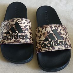 Adidas Slip Ons $10  Size 8 Womens New