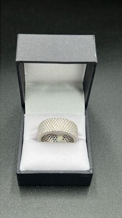 Men’s diamond ring