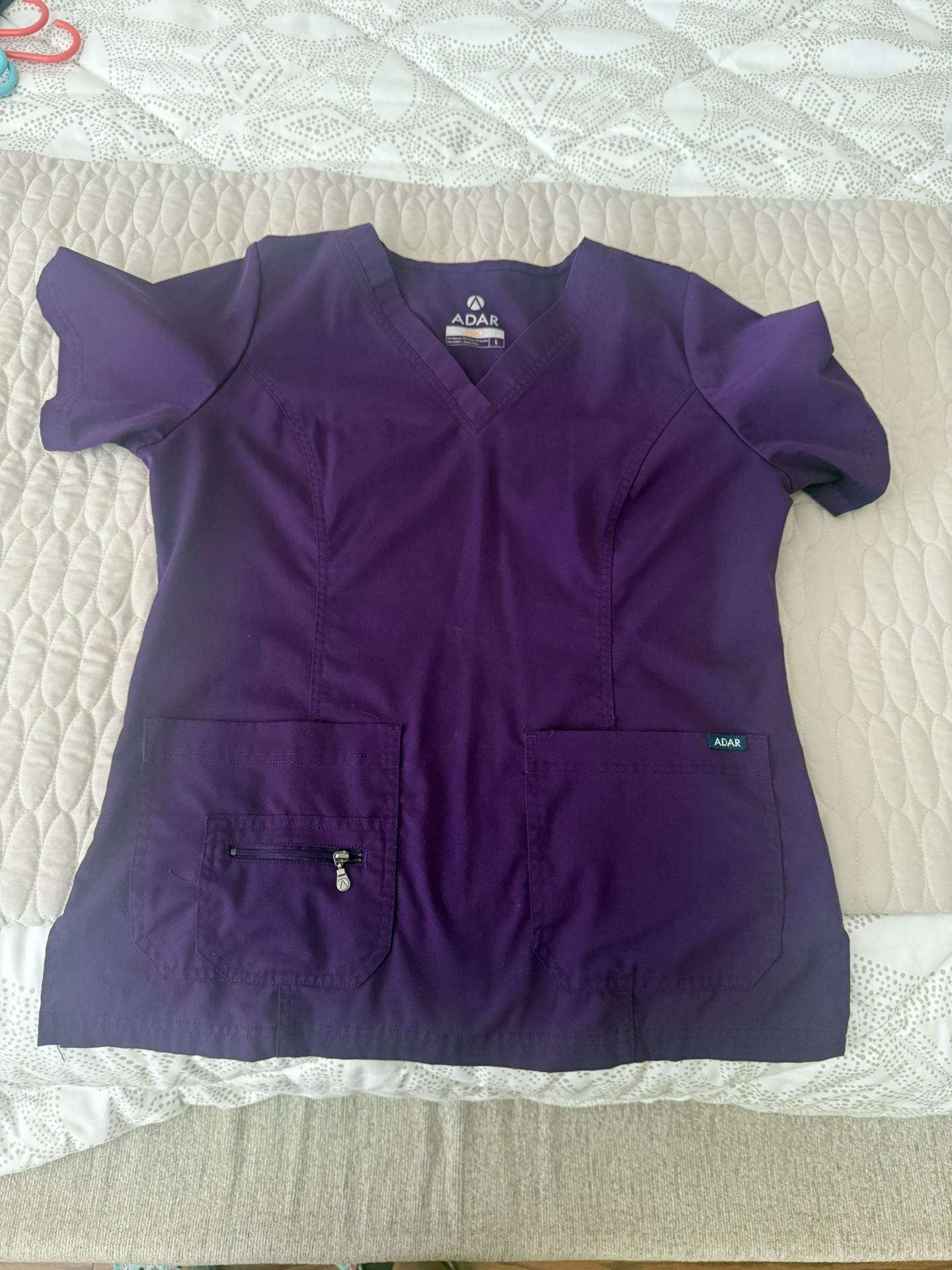 Adar Scrubs