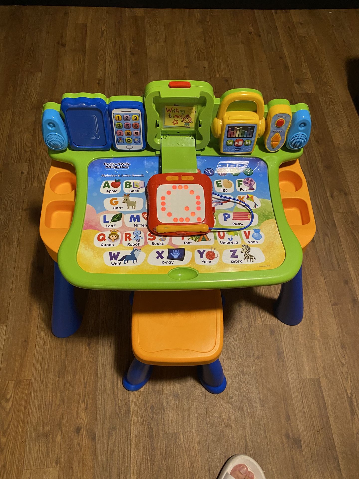 VTech activity and play desk