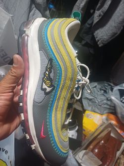 Air sprung nike shoosh size 10